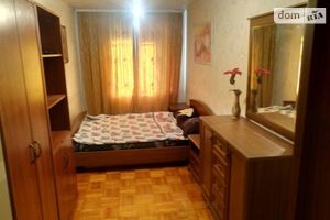Продается 3-комнатная квартира 58 кв. м в Днепре