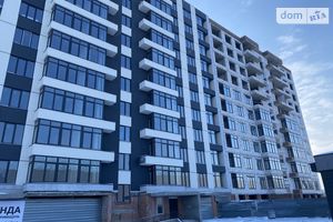 Продается 2-комнатная квартира 66.5 кв. м в Луцке