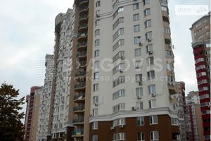 Продается 3-комнатная квартира 115 кв. м в Киеве