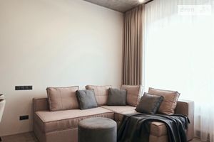 Сдается в аренду 2-комнатная квартира 72 кв. м в Днепре