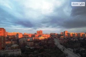 Продается 2-комнатная квартира 47 кв. м в Днепре