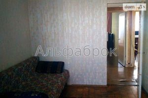 Продается 3-комнатная квартира 68 кв. м в Киеве