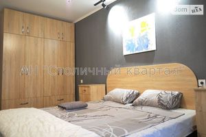 Сдается в аренду 3-комнатная квартира 64 кв. м в Киеве