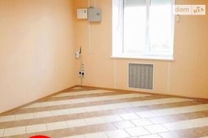 Продается офис 80 кв. м в нежилом помещении в жилом доме