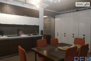 Продается 3-комнатная квартира 102 кв. м в Одессе