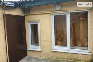 Продається 2-кімнатна квартира 34 кв. м у Одесі