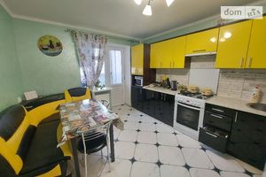 Сдается в аренду 2-комнатная квартира 63 кв. м в Тернополе
