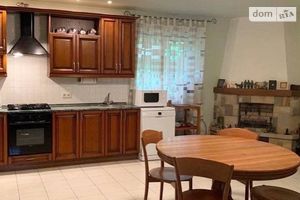 Сдается в аренду дом на 2 этажа 107 кв. м с садом