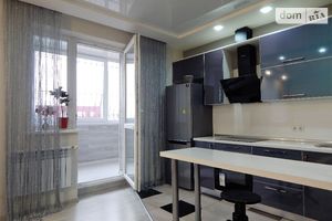 Продается 1-комнатная квартира 38 кв. м в Харькове