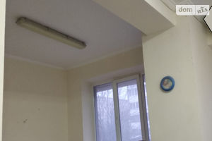 Продается офис 25 кв. м в торгово-офисном центре