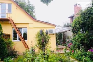 Сдается в оренду частина будинку 45 кв. м з каміном