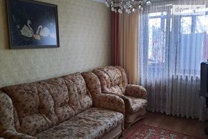 Продается 3-комнатная квартира 68 кв. м в Селидове