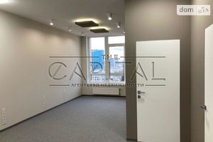 Продається офіс 47 кв. м в бізнес-центрі