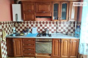 Сдается в аренду 3-комнатная квартира 73 кв. м в Черновцах