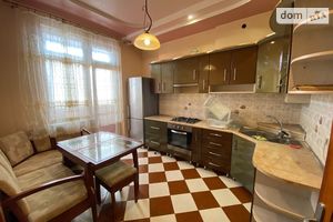 Здається в оренду 2-кімнатна квартира 65 кв. м у Ужгороді