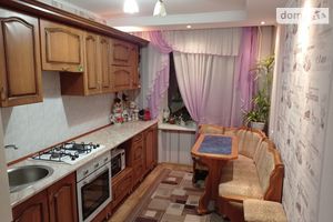 Продається 4-кімнатна квартира 80 кв. м у Вінниці