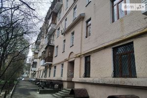 Продается офис 92 кв. м в нежилом помещении в жилом доме