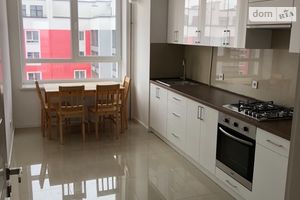 Продається 4-кімнатна квартира 134 кв. м у Львові