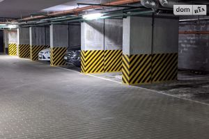 Сдается в аренду подземный паркинг под легковое авто на 17 кв. м