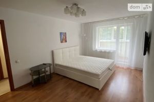 Сдается в аренду 1-комнатная квартира 38 кв. м в Днепре