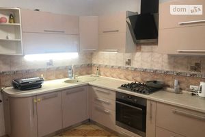 Продается 2-комнатная квартира 62 кв. м в Одессе