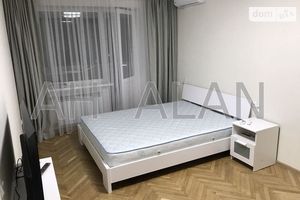 Здається в оренду 1-кімнатна квартира 32 кв. м у Києві