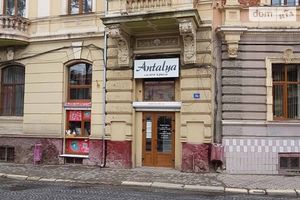 Здається в оренду приміщення вільного призначення 113 кв. м в 2-поверховій будівлі