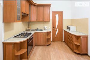 Сдается в аренду 2-комнатная квартира 54 кв. м в Львове