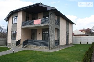 Продается дом на 2 этажа 195 кв. м с балконом
