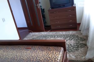 Сдается в аренду 3-комнатная квартира 54 кв. м в Ровно
