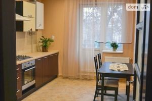 Сдается в аренду 1-комнатная квартира 42 кв. м в Ужгороде