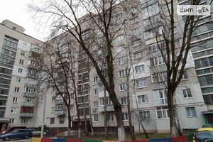 Продається 3-кімнатна квартира 68 кв. м у Чернігові