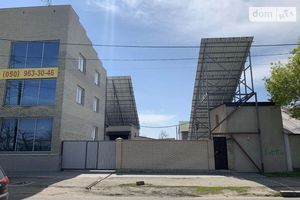 Сдается в аренду помещения свободного назначения 464 кв. м в 3-этажном здании