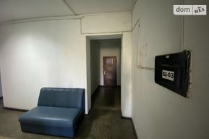 Здається в оренду офіс 16 кв. м в адміністративній будівлі