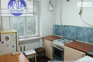 Сдается в аренду 1-комнатная квартира 35 кв. м в Черновцах