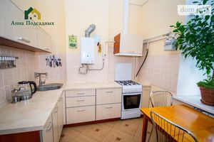 Сдается в аренду 2-комнатная квартира 50 кв. м в Херсоне