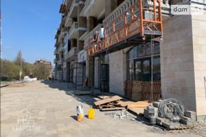 Продается 3-комнатная квартира 148.4 кв. м в Киеве