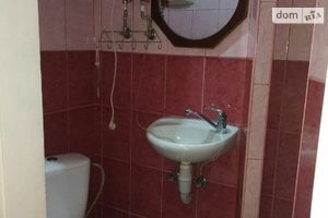 Сдается в аренду 2-комнатная квартира 35 кв. м в Черновцах
