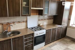 Сдается в аренду 1-комнатная квартира 50 кв. м в Тернополе
