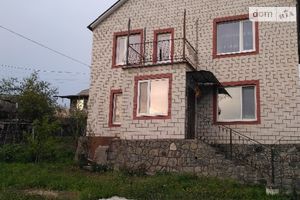 Продається будинок 2 поверховий 130 кв. м з балконом